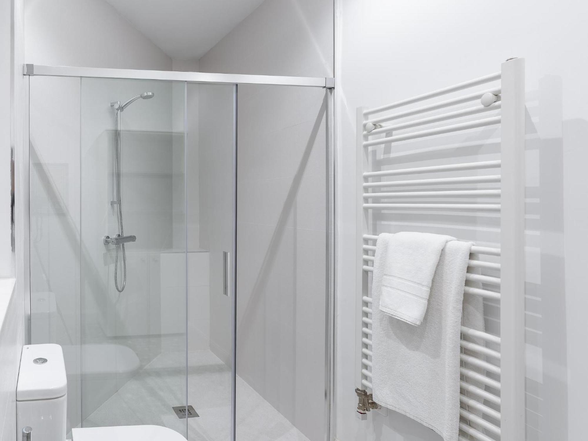 Housingleon Gaudi Suites מראה חיצוני תמונה